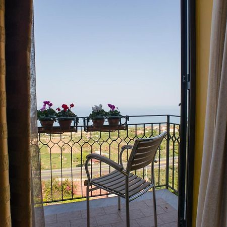 Hotel Villa Mare Altavilla Milicia Exterior foto