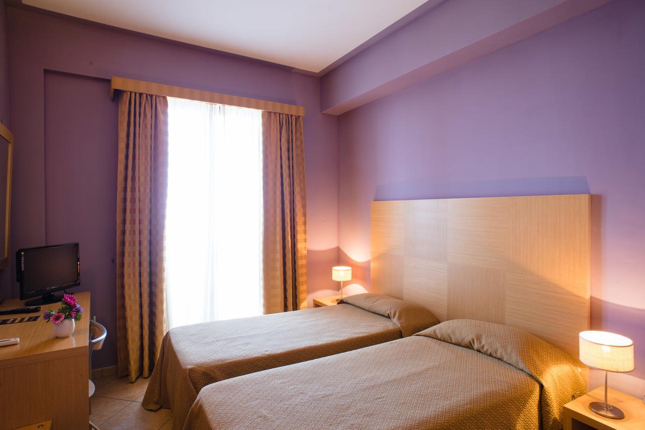 Hotel Villa Mare Altavilla Milicia Zimmer foto